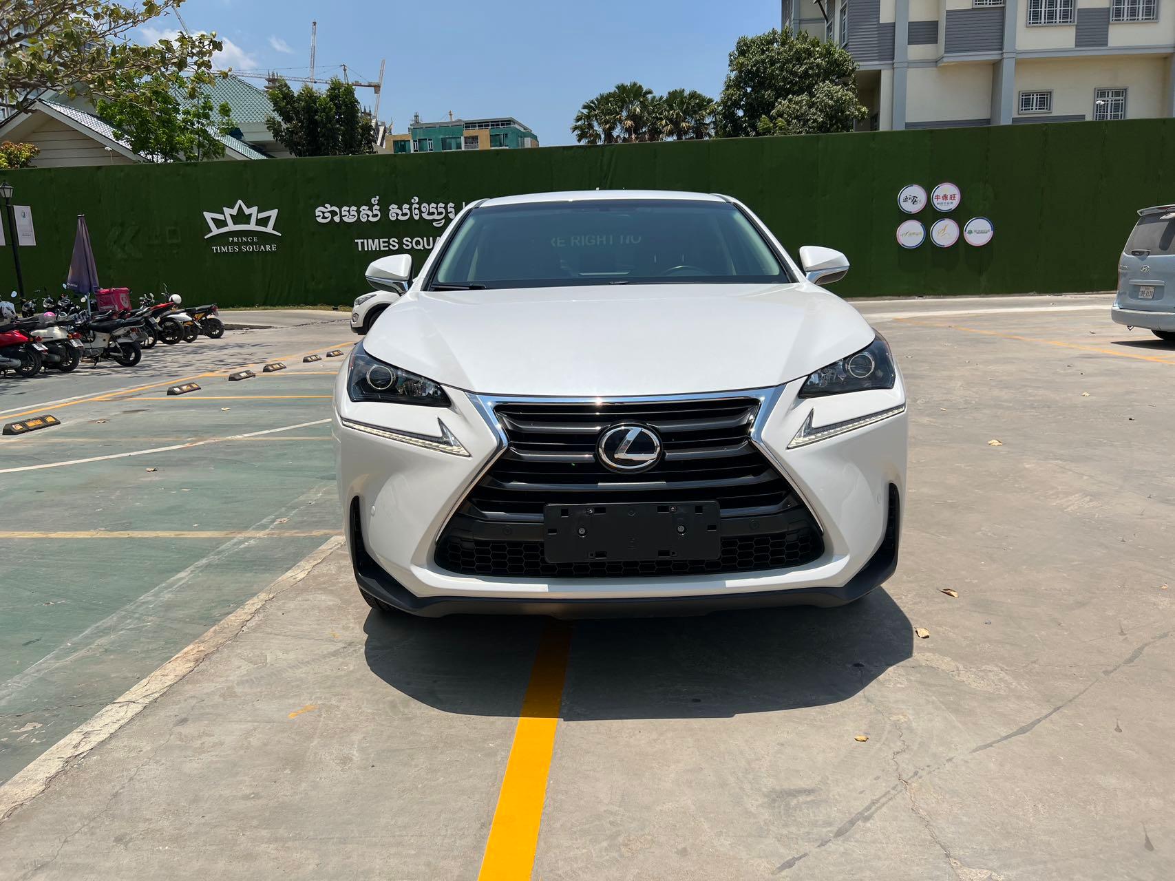 LEXUS NX200, 2015